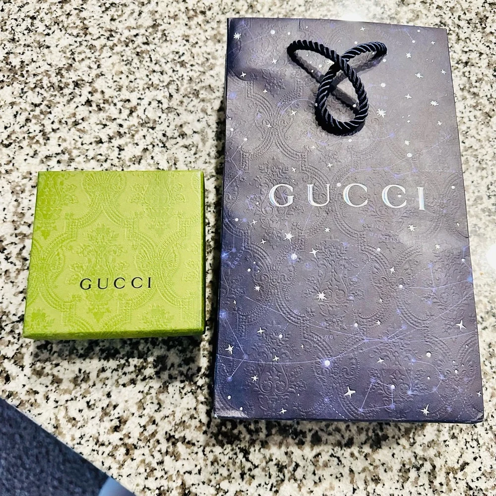 Men’s Gucci Watch Box & Gift Bag